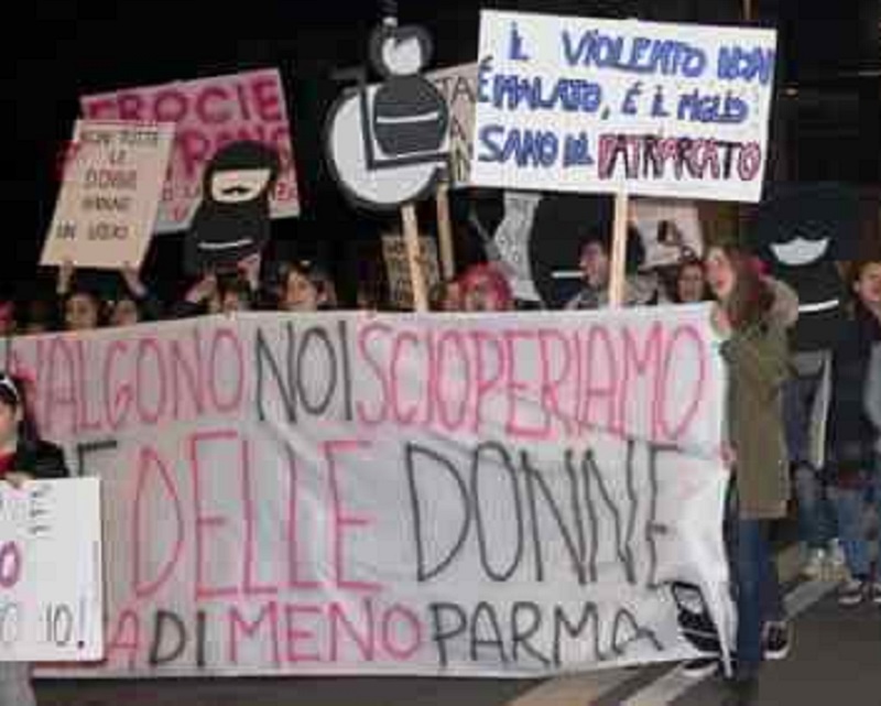 Festa Della Donna Sciopero Bus Treni Scuole E Servizi Pubblici Femministe Tornano In Piazza L Eco Di Parma